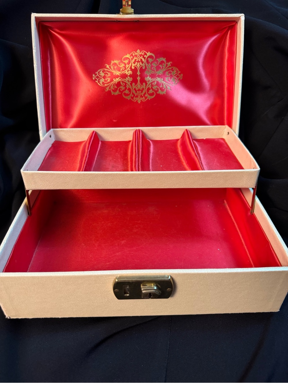 1950s Cream & Gold Jewelry Box. W.T. Grant Co. Working Lock & Key